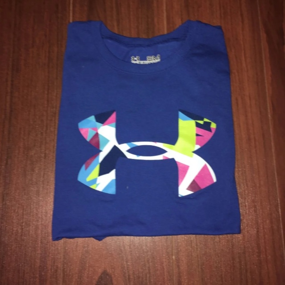 Under Armour T-shirt